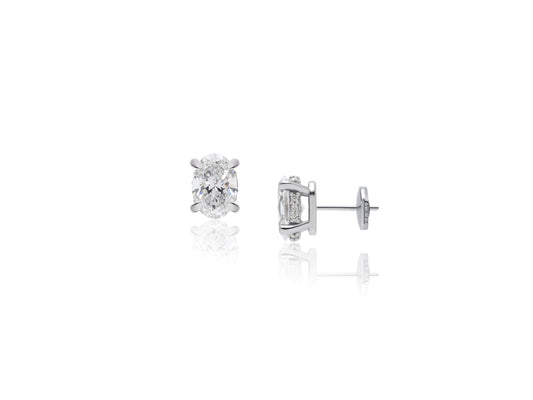 オーバルピアス／１ctダイヤモンド（トータル２ct）