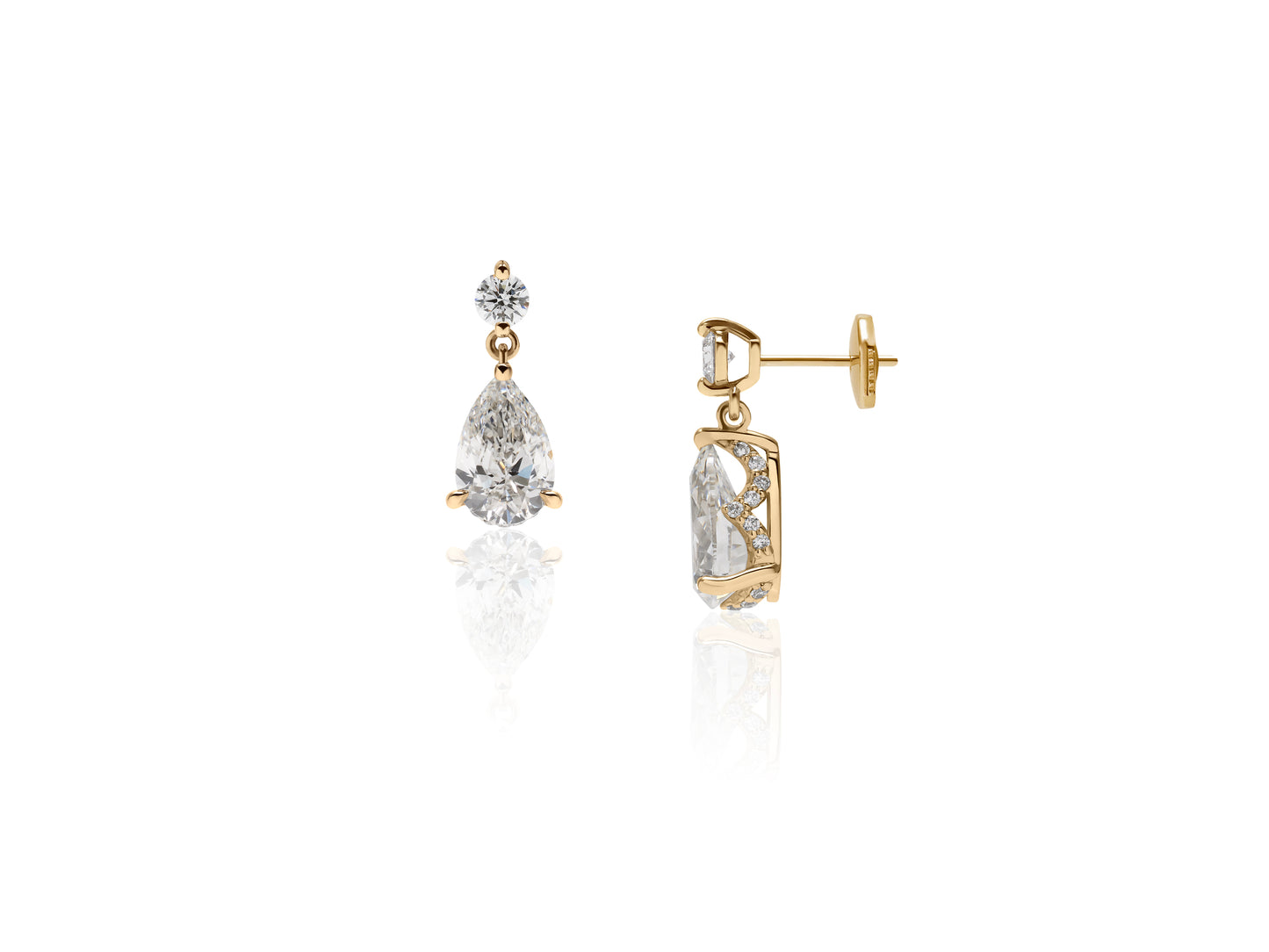 ペアシェイプピアス／１ctダイヤモンド（トータル２ct）